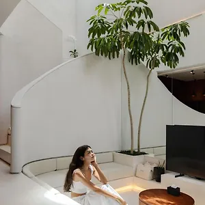https://vox-villas-canggu.hotelsseminyak.net